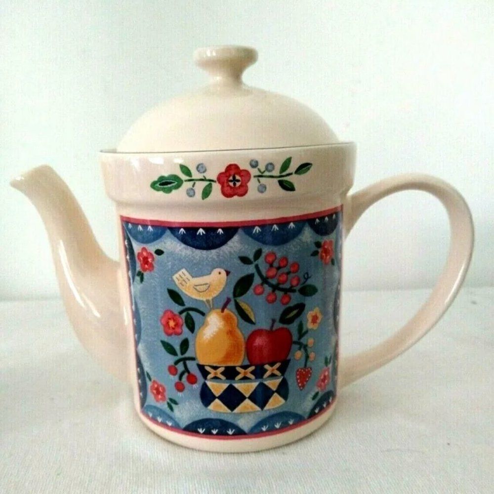 CIC Certified International Corp. Teapot Karen Comerford.     UT